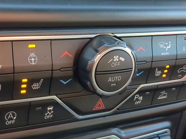 Used 2020 Jeep Gladiator Rubicon w/ LED Lighting Group image 13