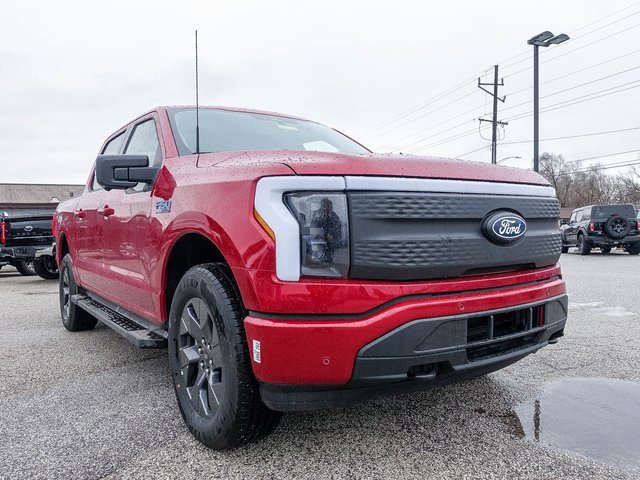 New 2025 Ford F150 Lightning Flash image 25