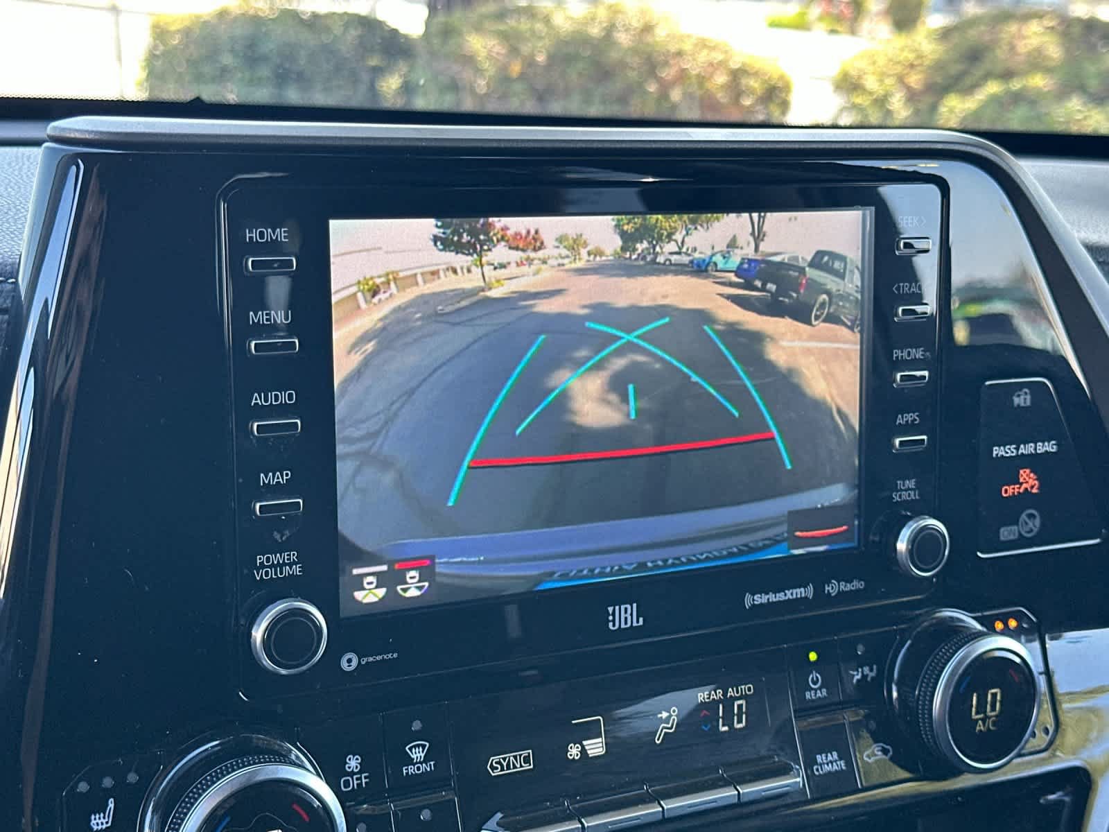 Used 2020 Toyota Highlander Limited AWD/4WD image 22
