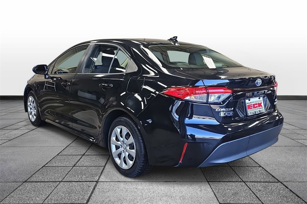 Used 2023 Toyota Corolla LE image 7