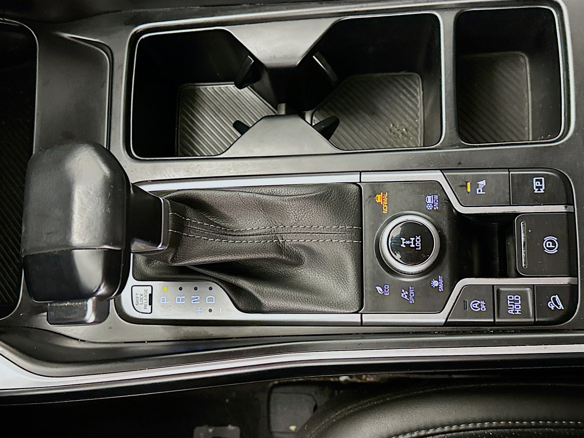 Used 2024 Kia Sorento S image 25