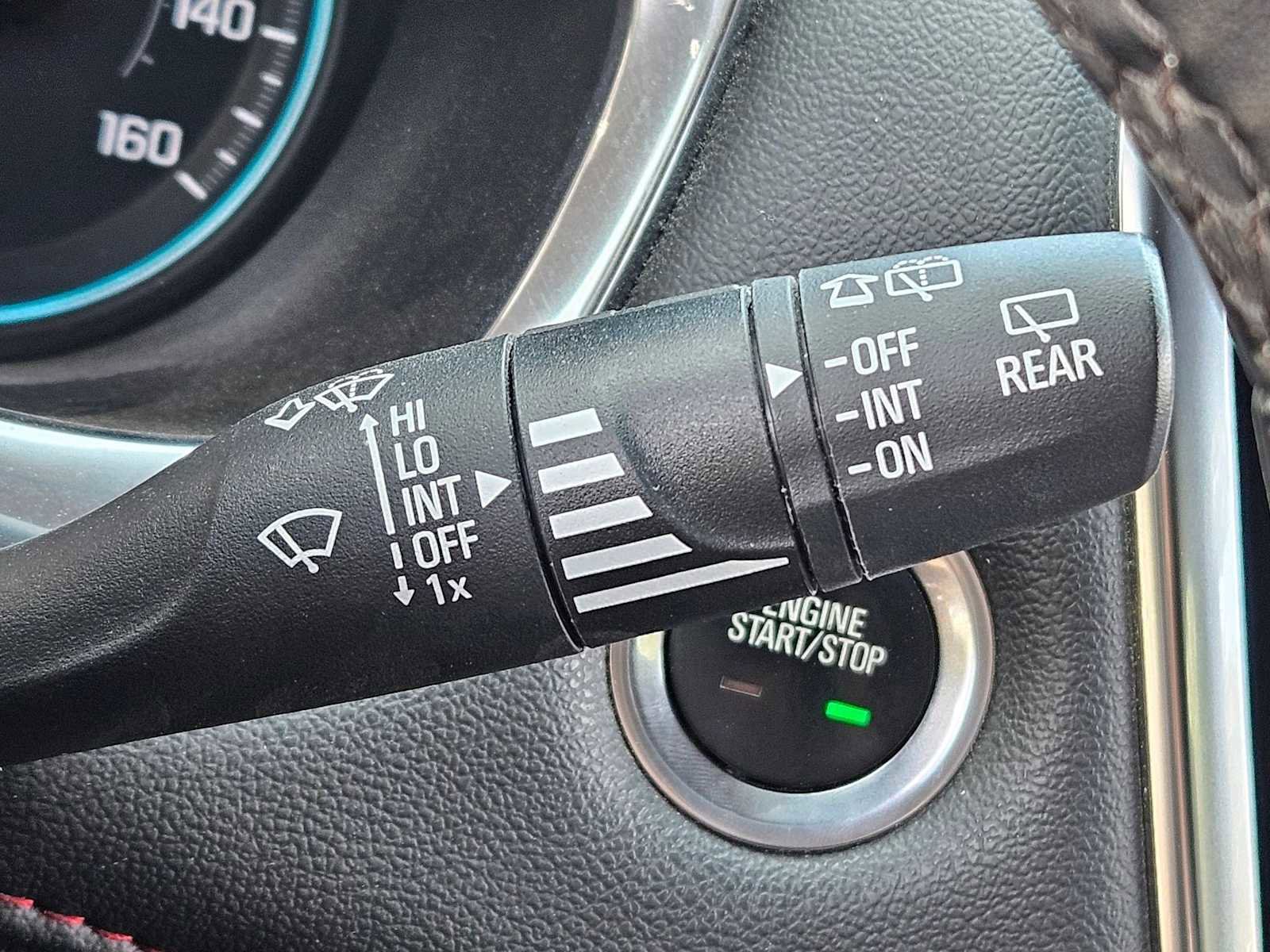 Used 2023 Chevrolet Traverse RS FWD image 17