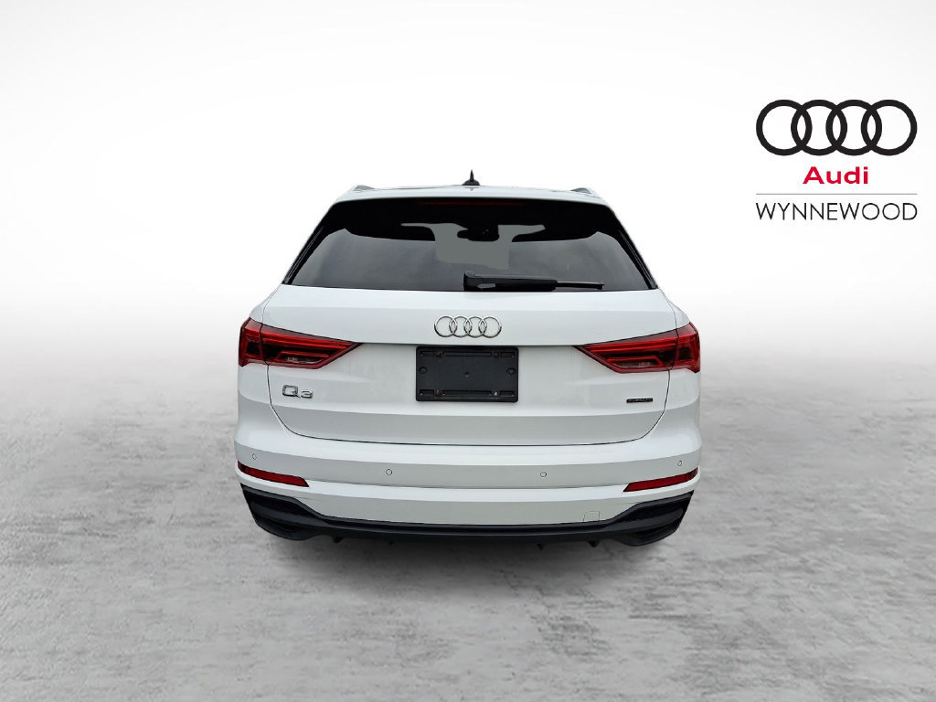 Used 2024 Audi Q3 2.0T Premium w/ Convenience Package AWD/4WD image 5