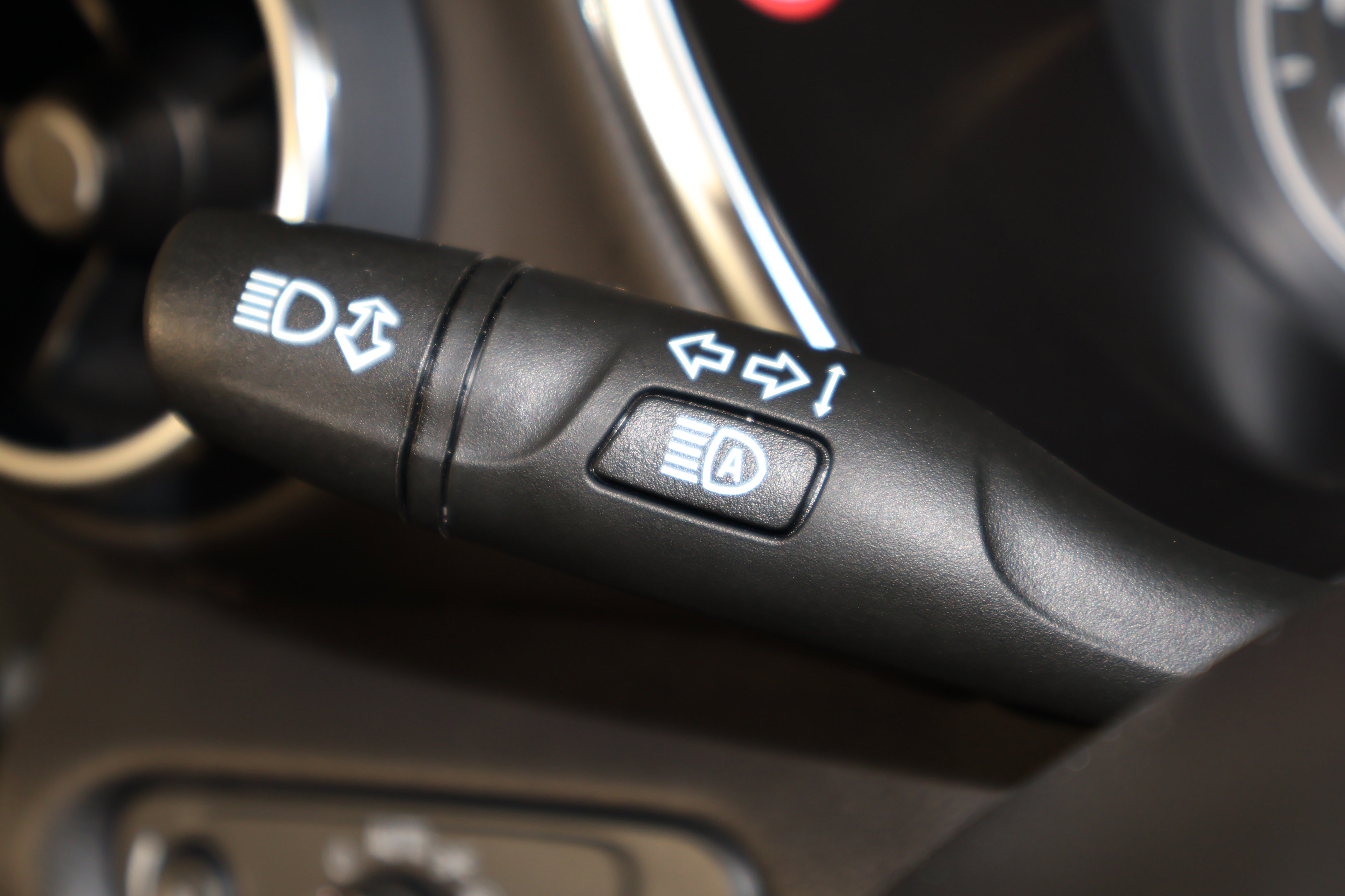 Used 2025 Chevrolet Blazer LT image 23