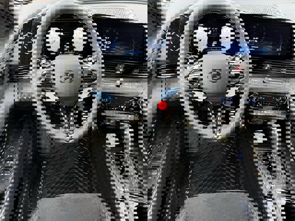 New 2026 Hyundai Elantra N image 15