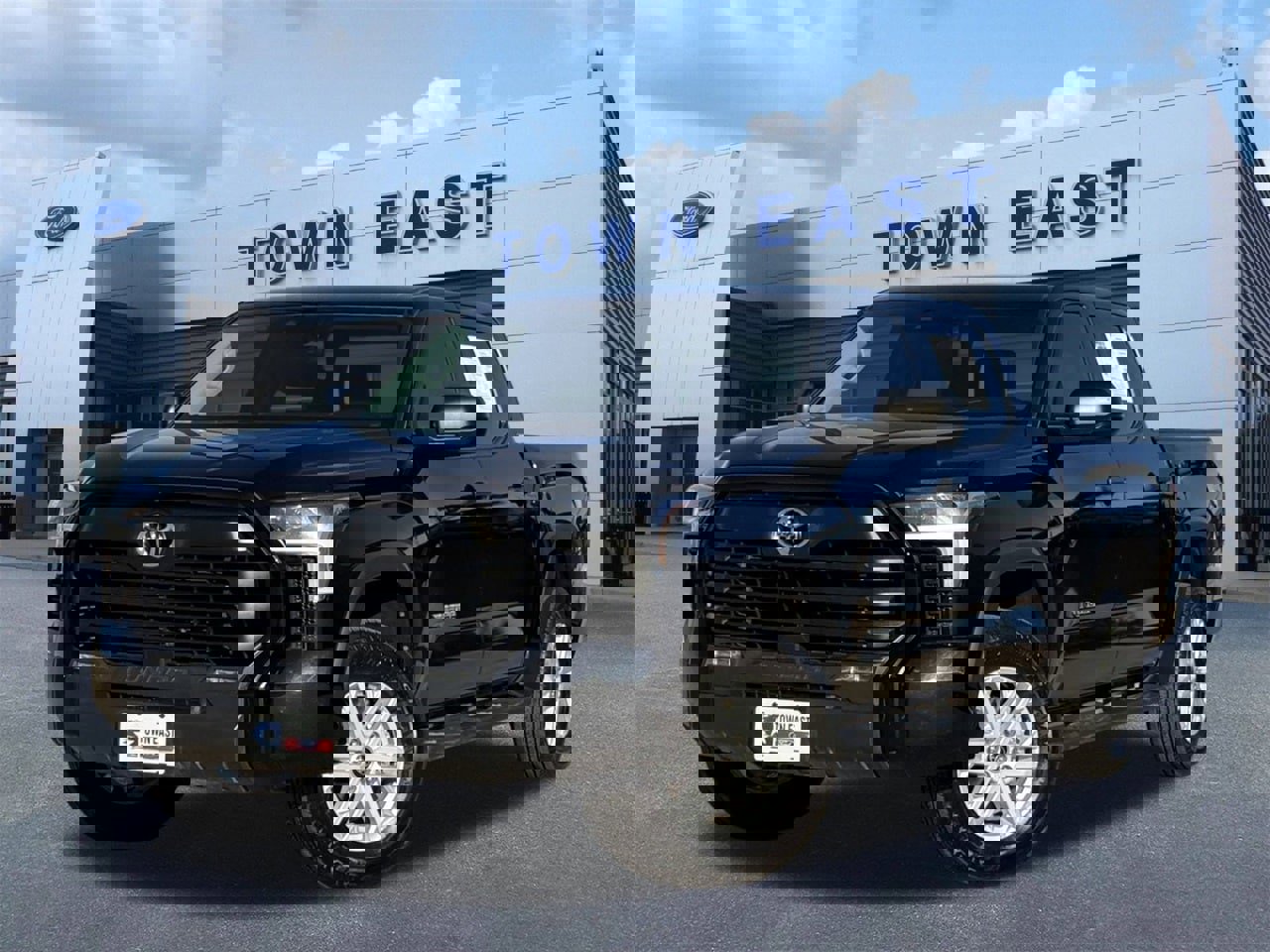 Used 2023 Toyota Tundra SR5