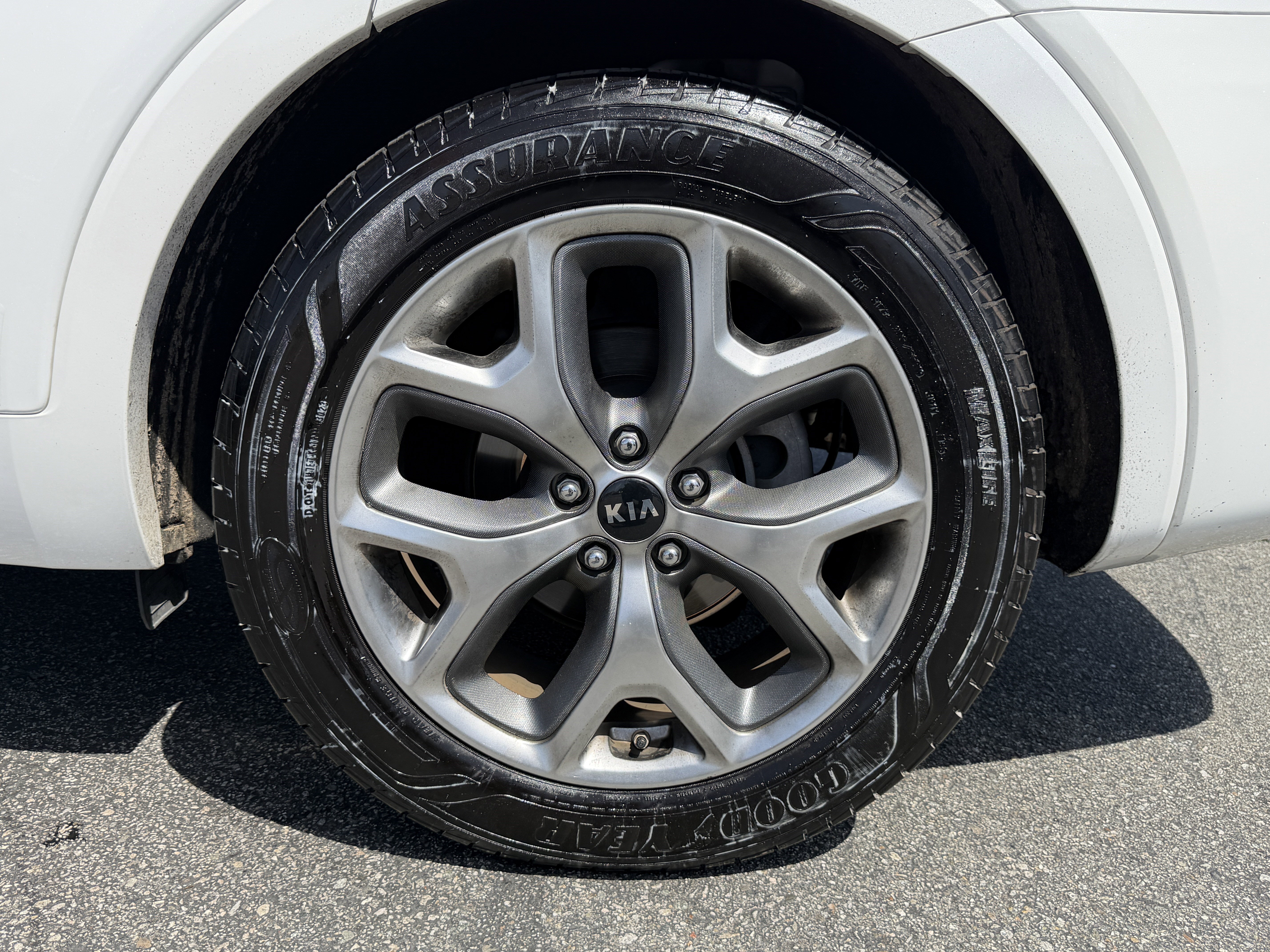 Used 2020 Kia Sorento SX image 11