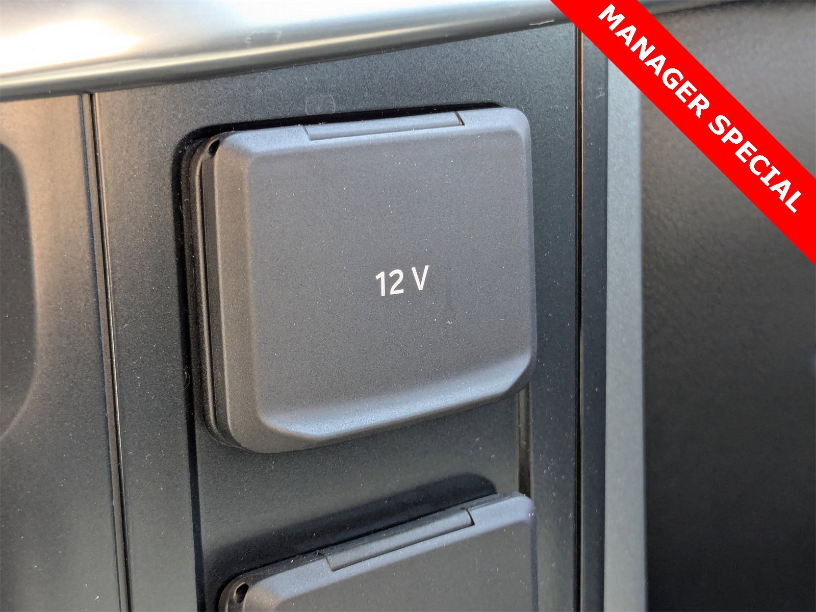 New 2025 Ford F150 Lariat w/ Equipment Group 502A High image 16