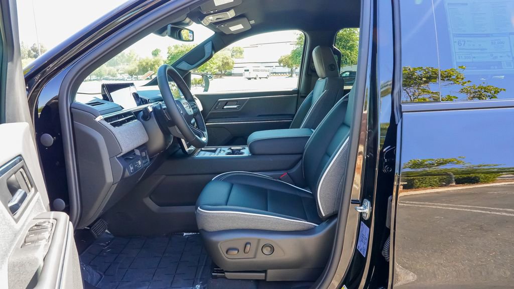 Used 2026 GMC Sierra EV Elevation image 24