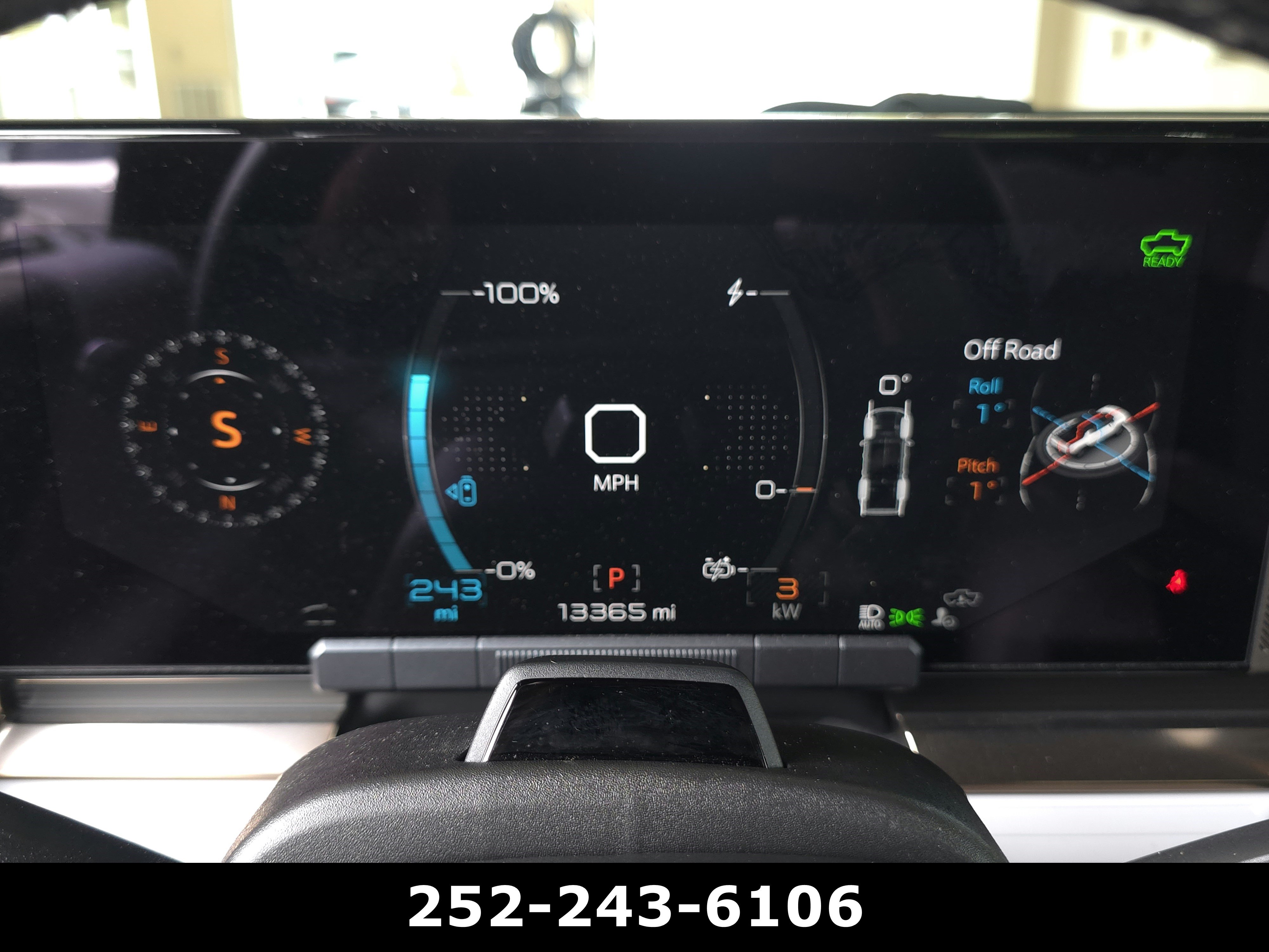 Used 2025 GMC Hummer EV 3X AWD/4WD image 32
