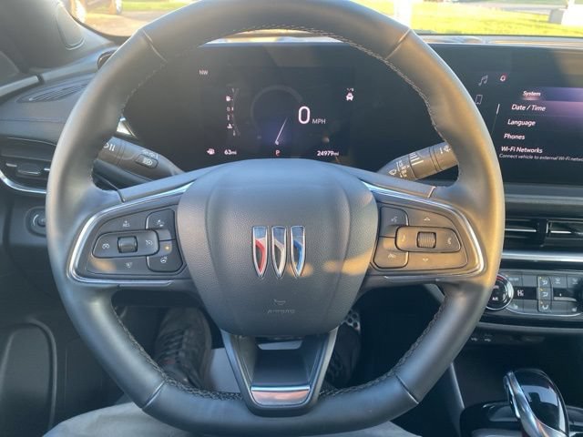 Used 2024 Buick Envista Sport Touring w/ Experience Buick Package FWD image 8