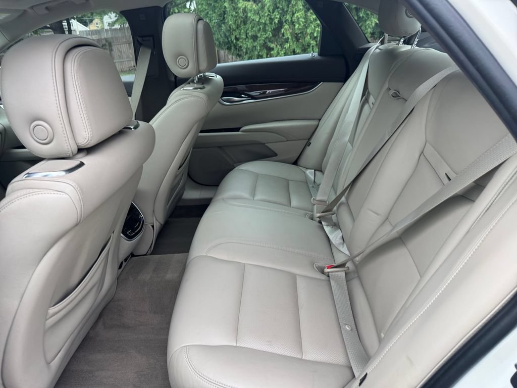 Used 2013 Cadillac XTS Premium AWD/4WD image 18