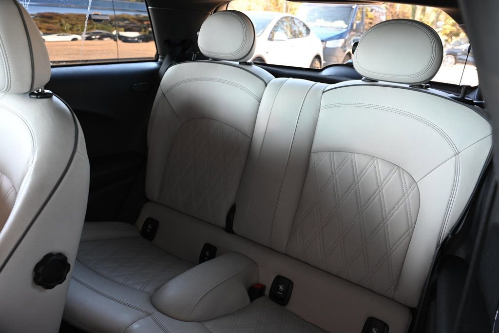 Used 2023 MINI Cooper S w/ Signature Upholstery Package image 21