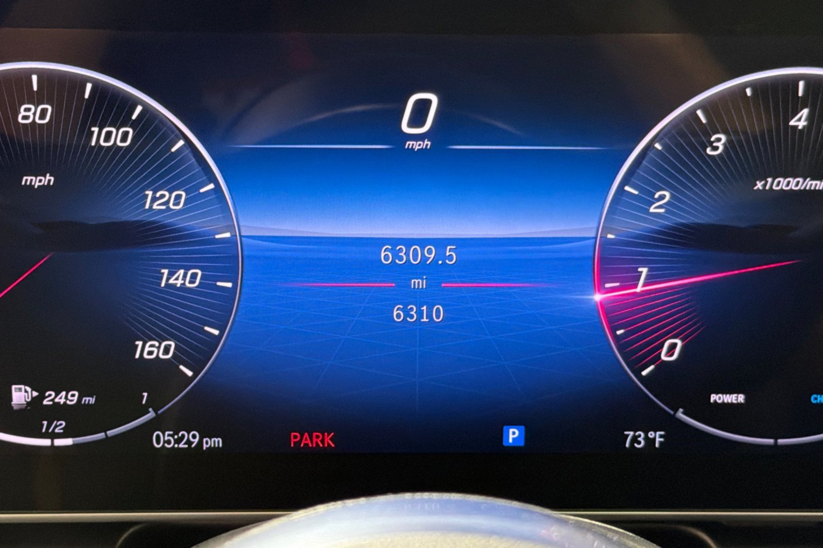 Used 2024 Mercedes-Benz GLC 300 4MATIC image 23