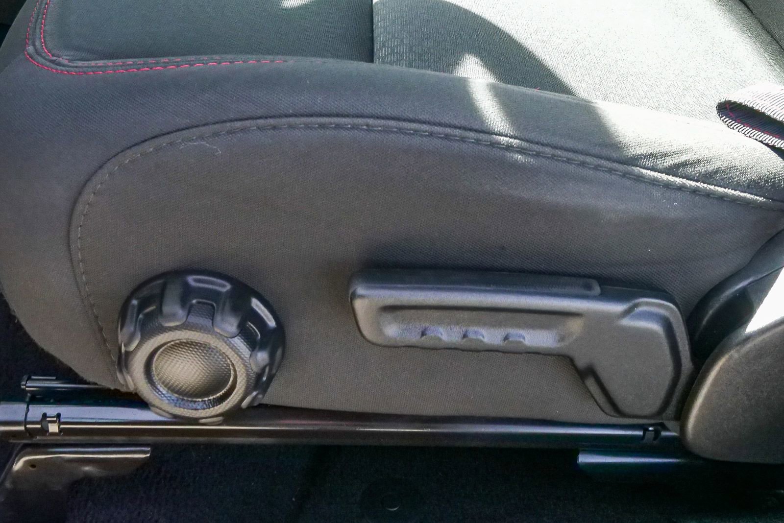 Used 2019 Jeep Wrangler Unlimited Rubicon w/ Cold Weather Group image 20