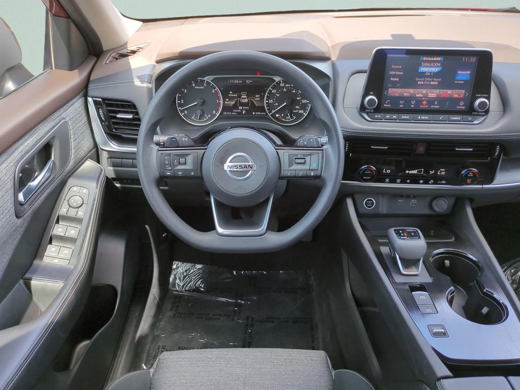 Used 2021 Nissan Rogue SV FWD image 16