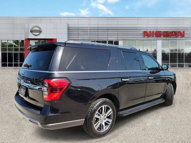 Used 2024 Ford Expedition Max Limited RWD image 2