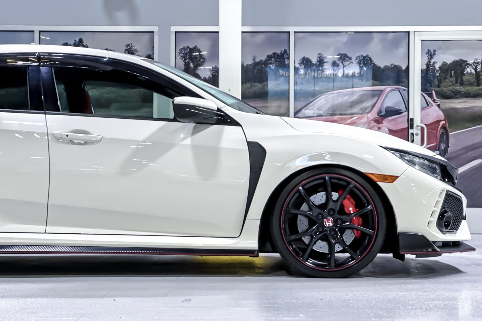 Used 2018 Honda Civic Type R image 35