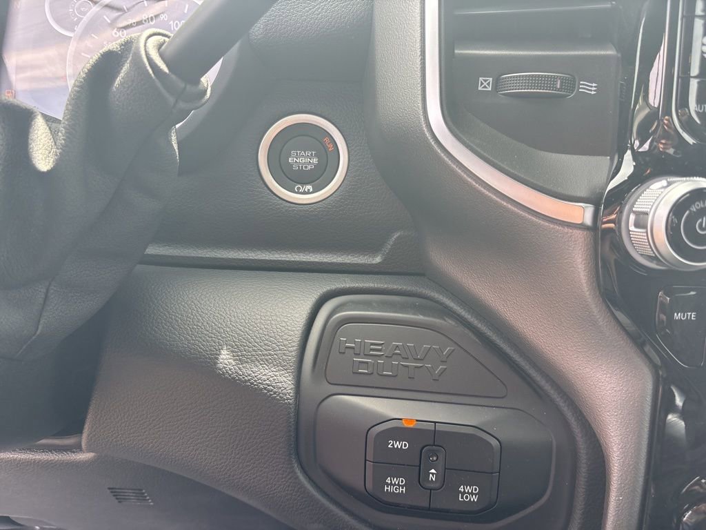 New 2026 RAM 2500 Big Horn AWD/4WD image 23