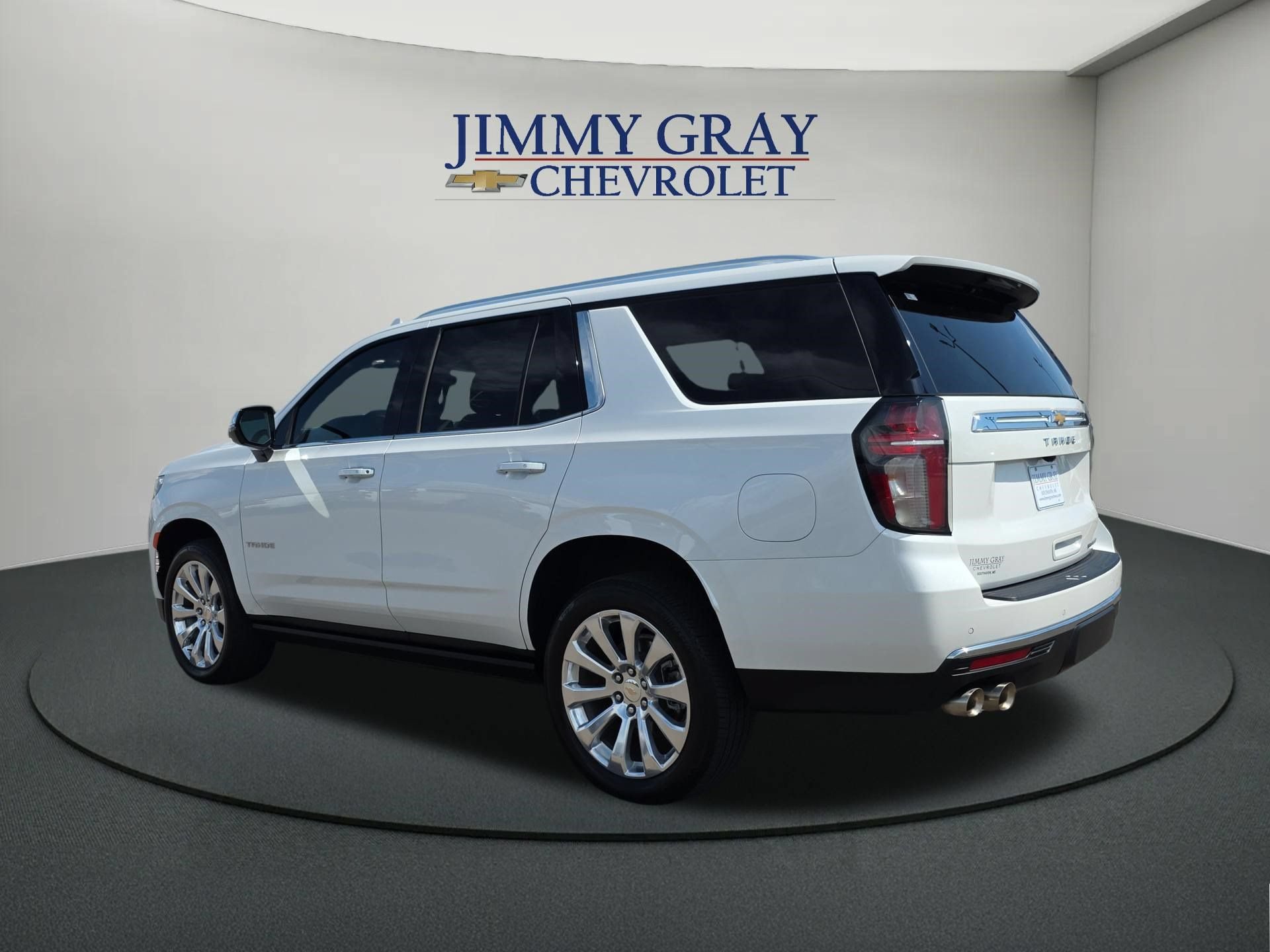 Used 2024 Chevrolet Tahoe Premier RWD image 3