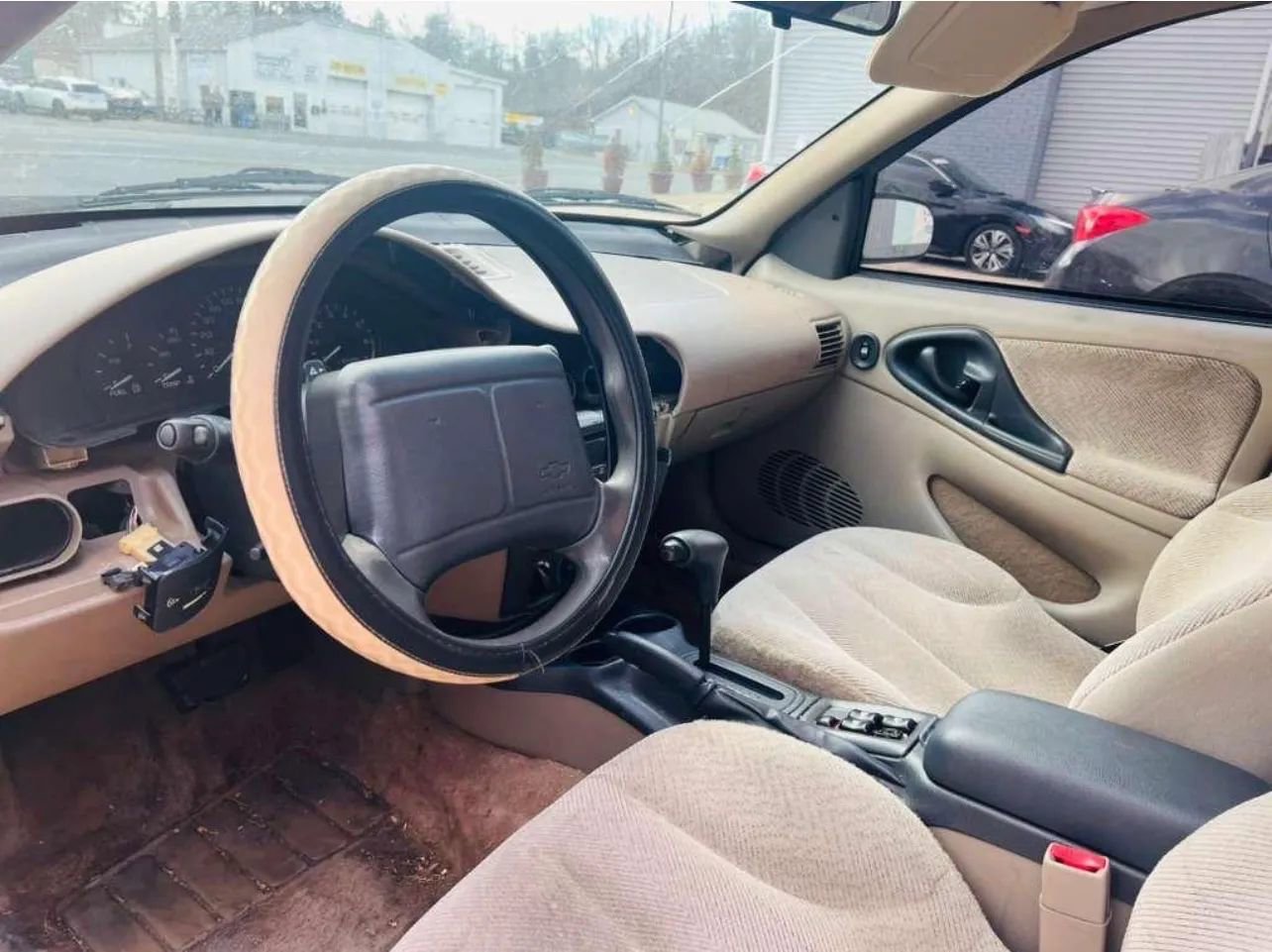 Used 2001 Chevrolet Cavalier LS w/ Preferred Equipment Group 2 image 9