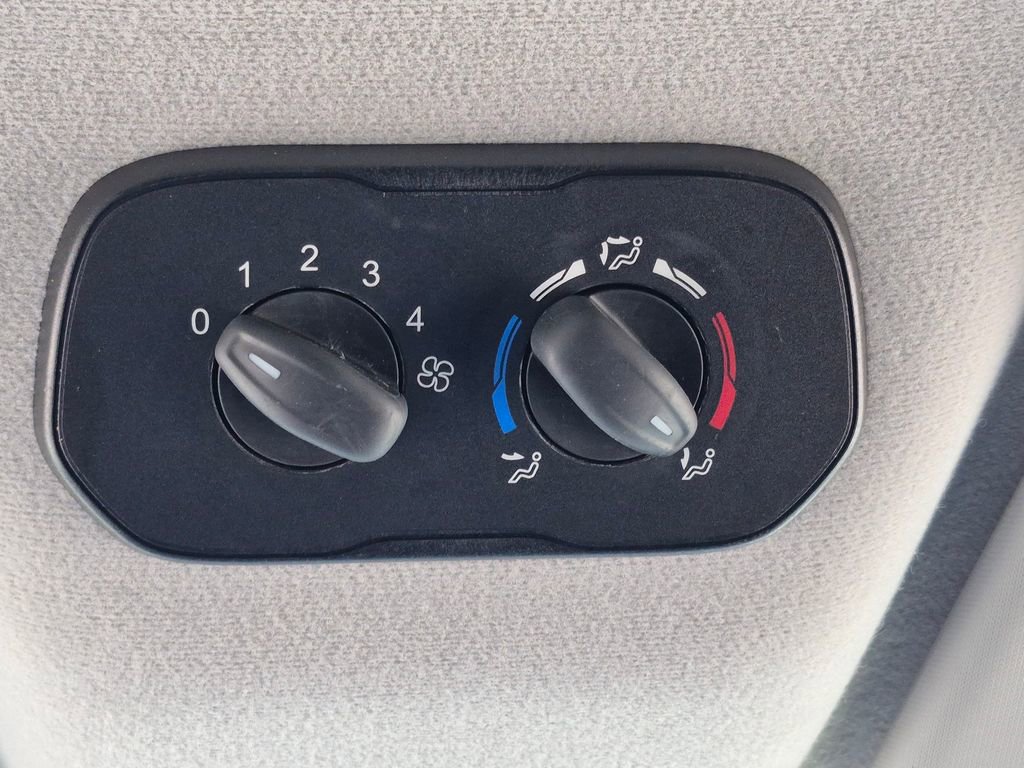 Used 2016 Ford Transit 350 XLT RWD image 22