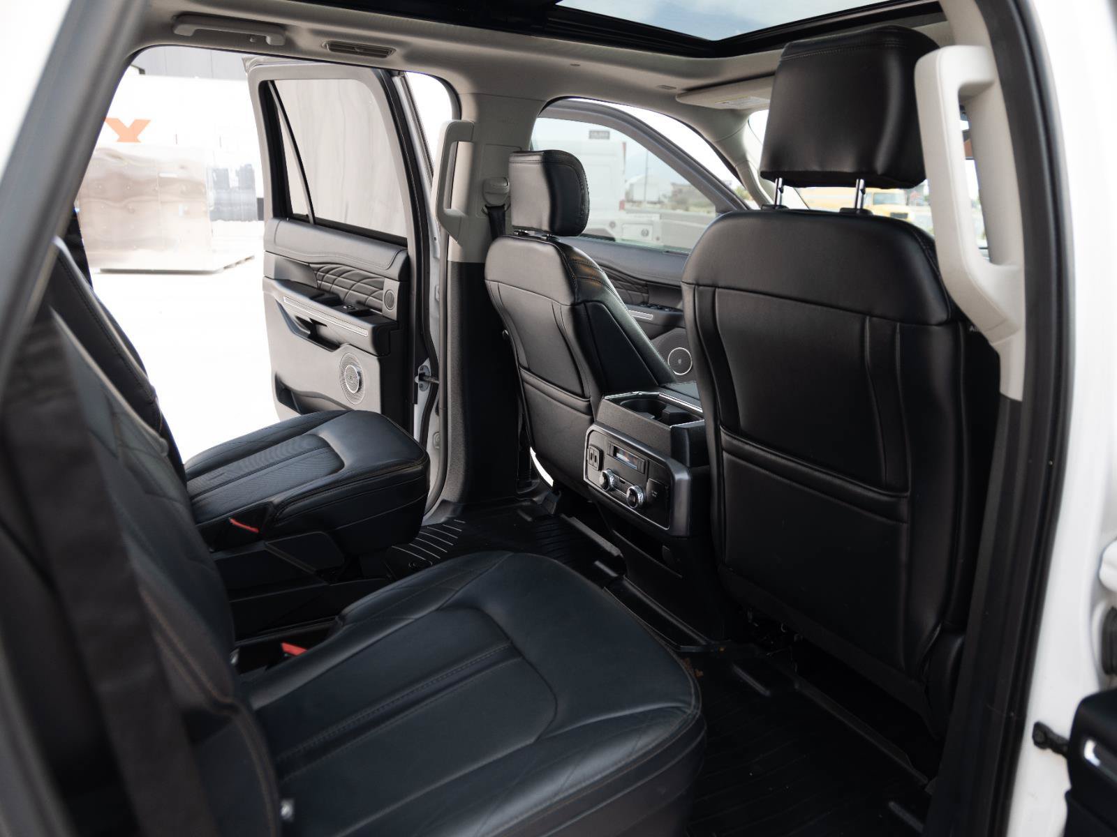 Used 2019 Ford Expedition Max Platinum AWD/4WD image 22
