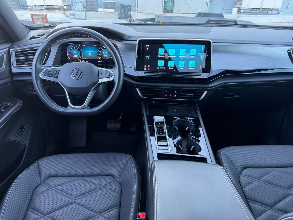 Used 2024 Volkswagen Atlas Cross Sport SE AWD/4WD image 7