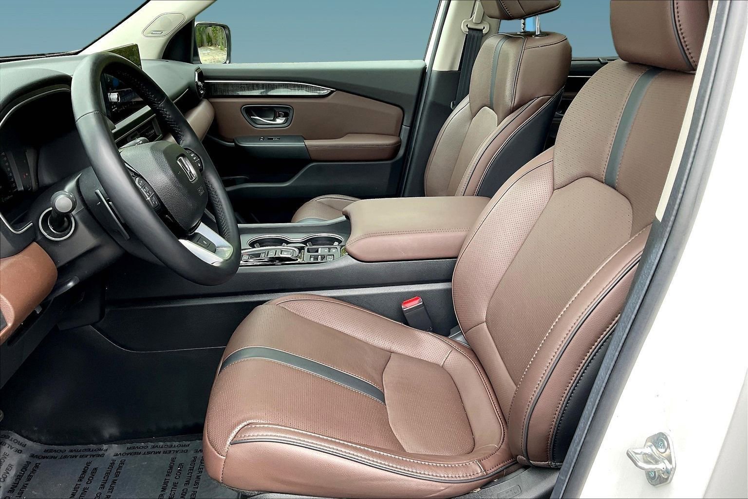 Used 2025 Honda Pilot Elite image 21