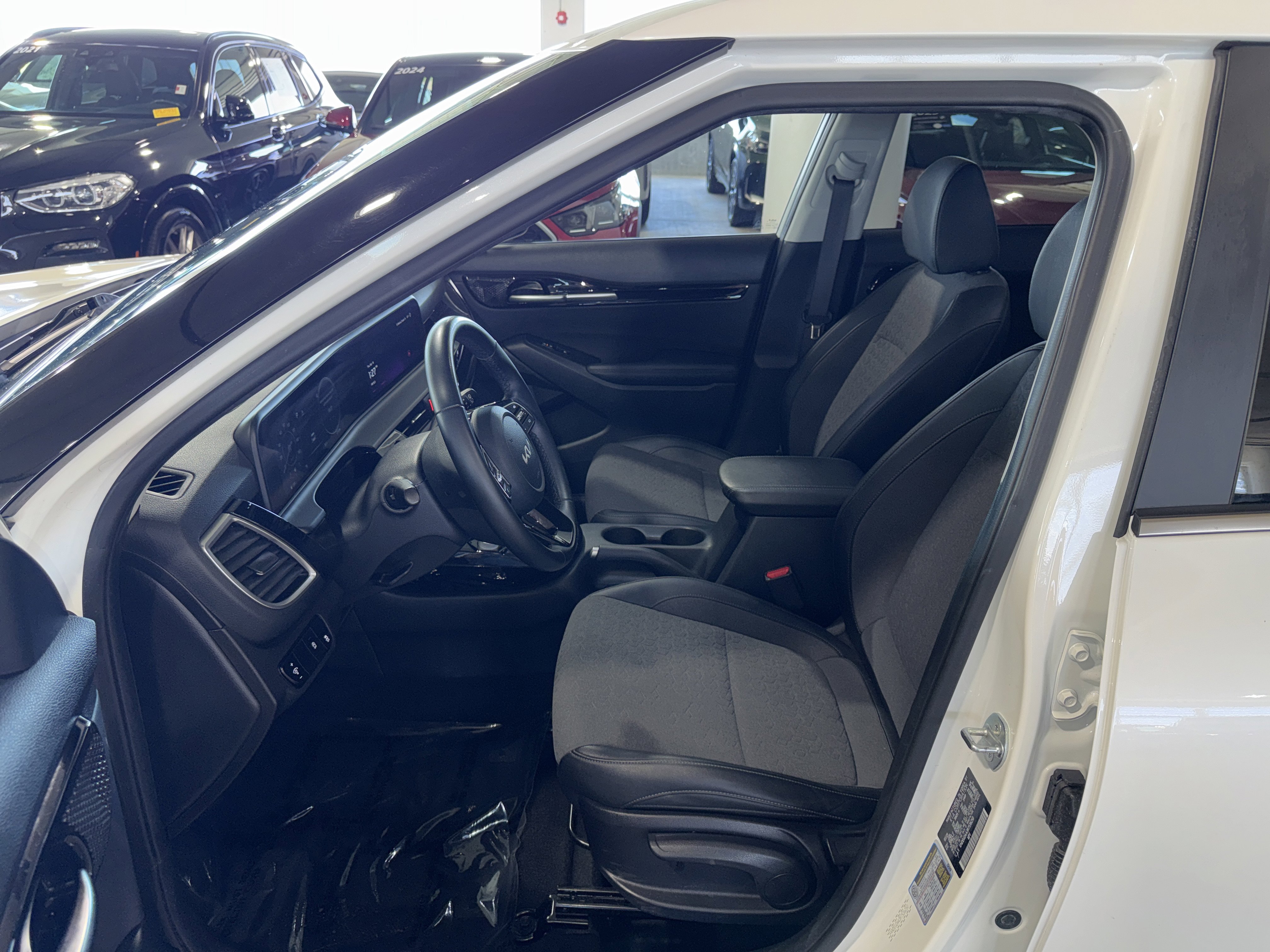 Used 2024 Kia Seltos S image 18