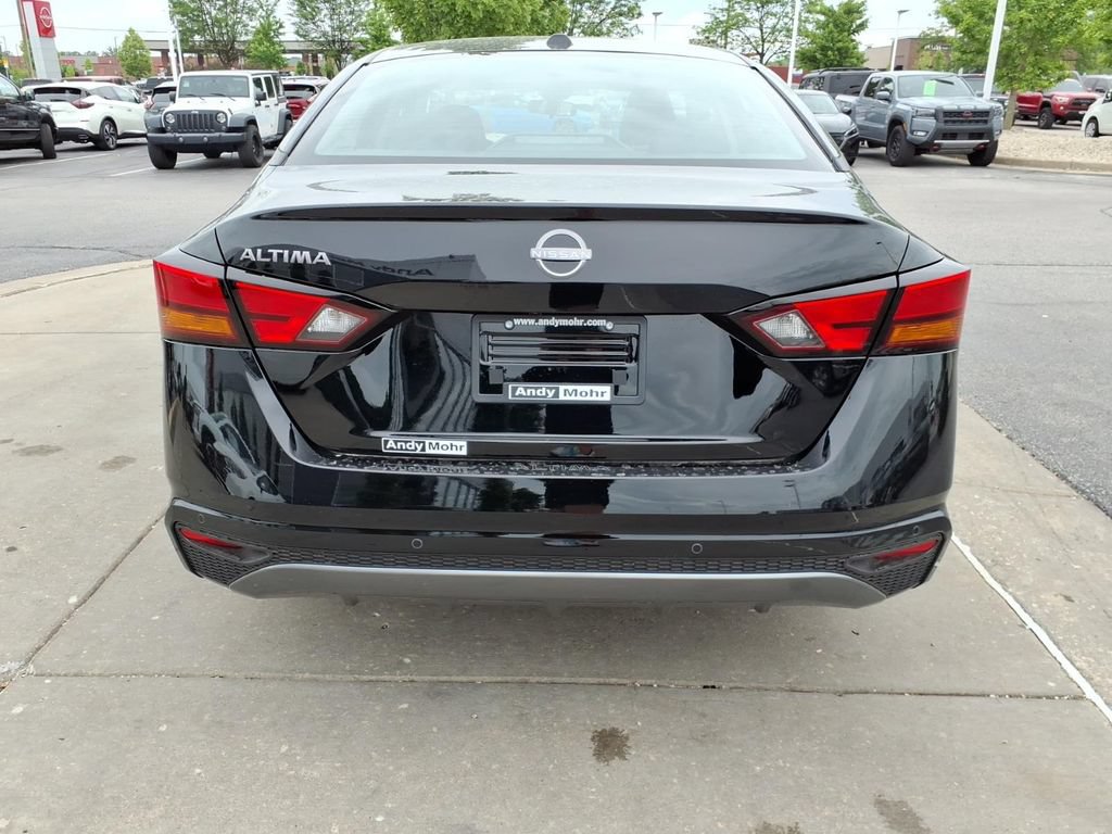 New 2026 Nissan Altima 2.5 SV FWD image 9