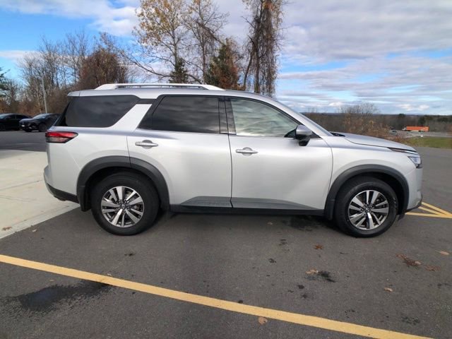 Used 2022 Nissan Pathfinder SL image 7