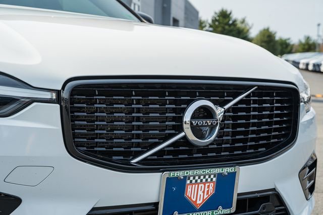 Used 2021 Volvo XC60 T6 R-Design w/ Advanced Package image 11