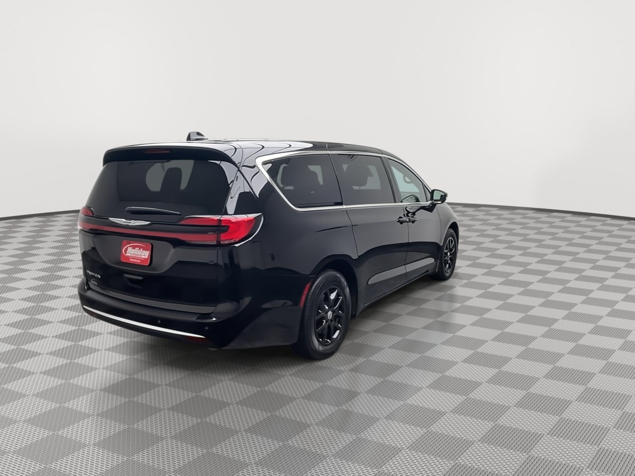 Used 2025 Chrysler Pacifica Select FWD image 38