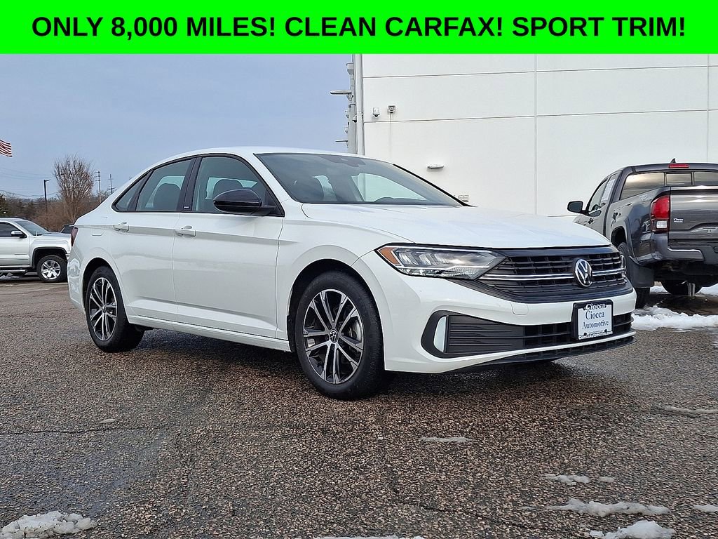 Used 2023 Volkswagen Jetta Sport image 1