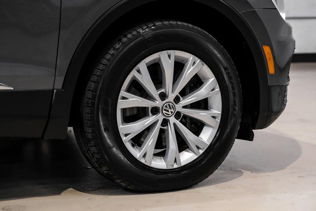 Used 2018 Volkswagen Tiguan SE image 54