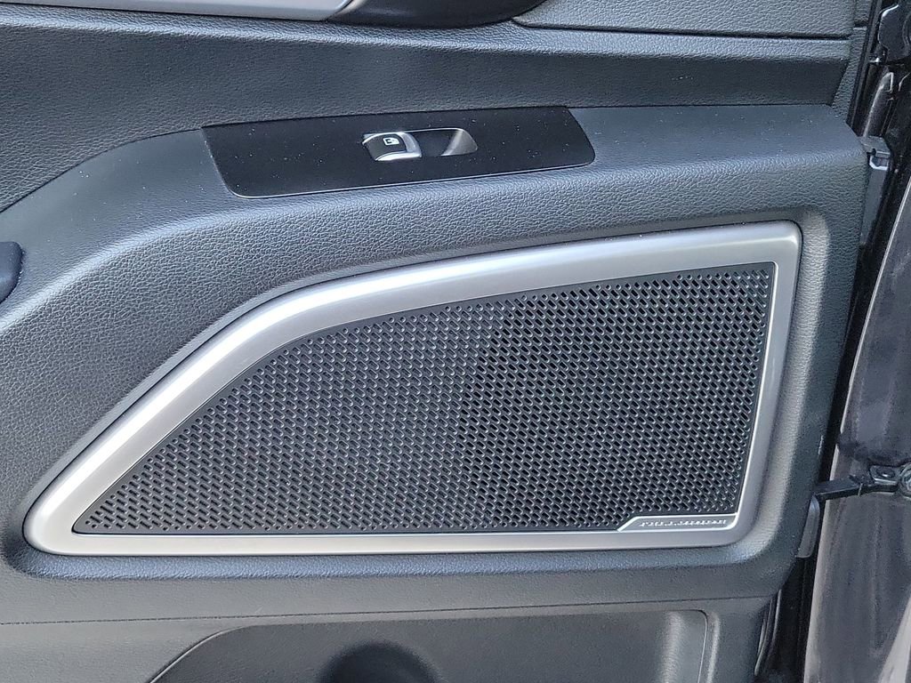 Used 2025 Kia Telluride S image 20