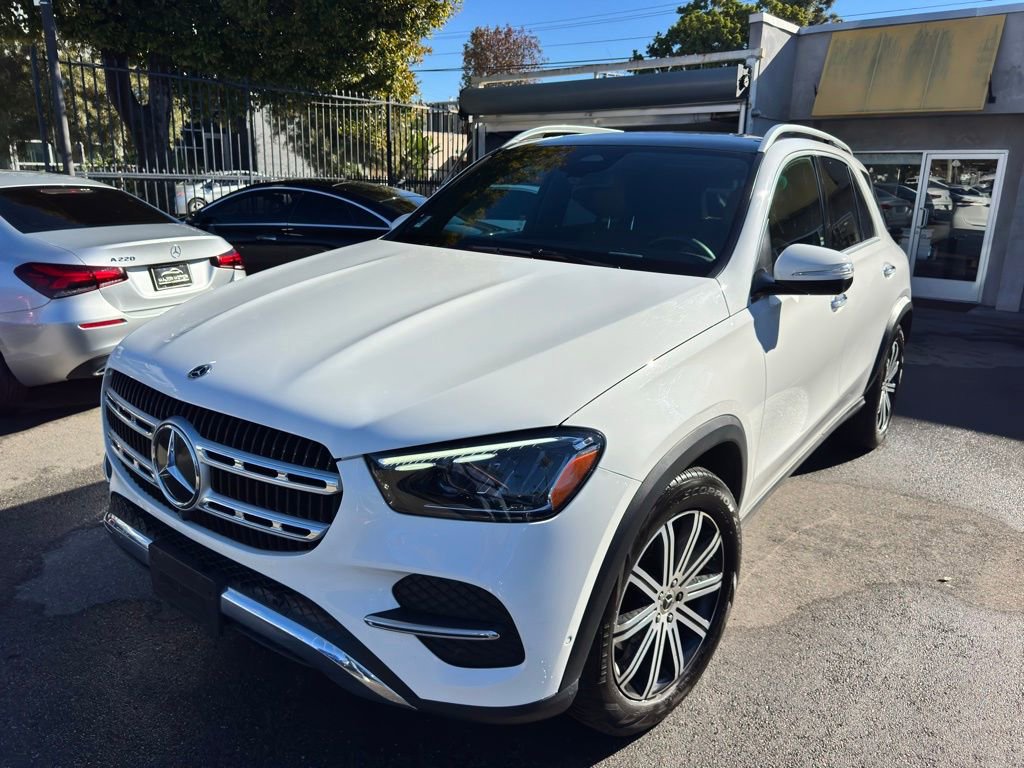 Used 2024 Mercedes-Benz GLE 350 4MATIC image 1