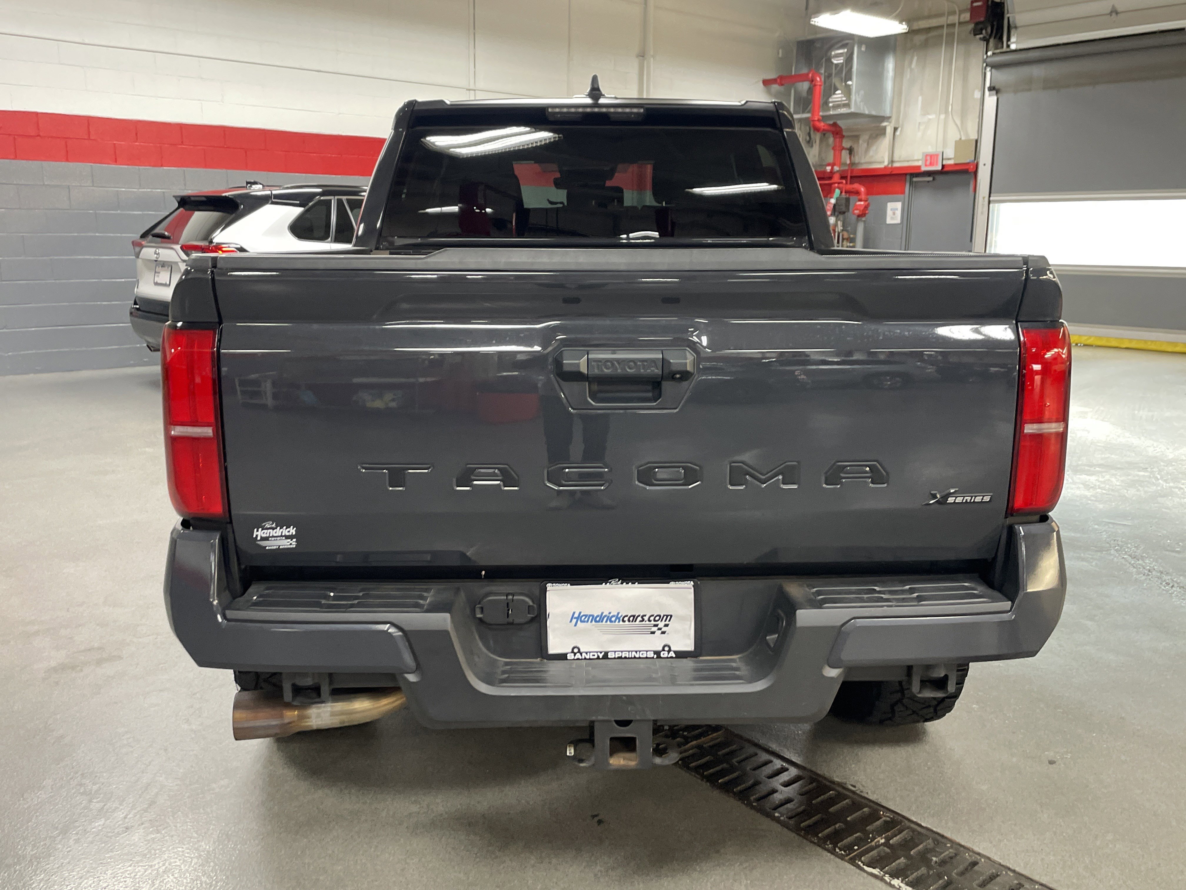 Used 2024 Toyota Tacoma SR5 RWD image 9