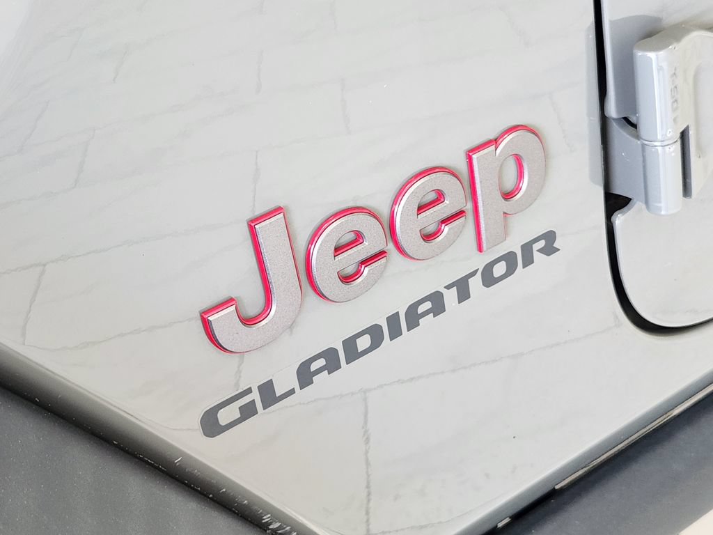 Used 2021 Jeep Gladiator Rubicon AWD/4WD image 12