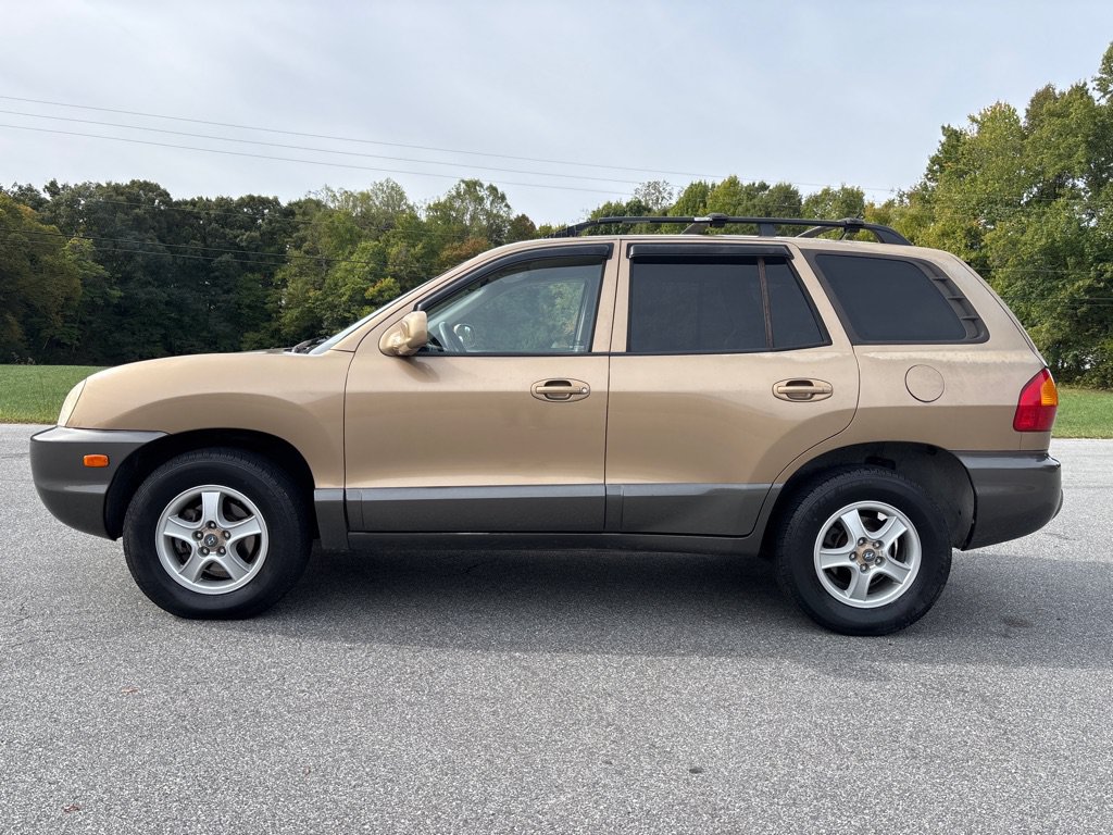 Used 2004 Hyundai Santa Fe GLS AWD/4WD image 2