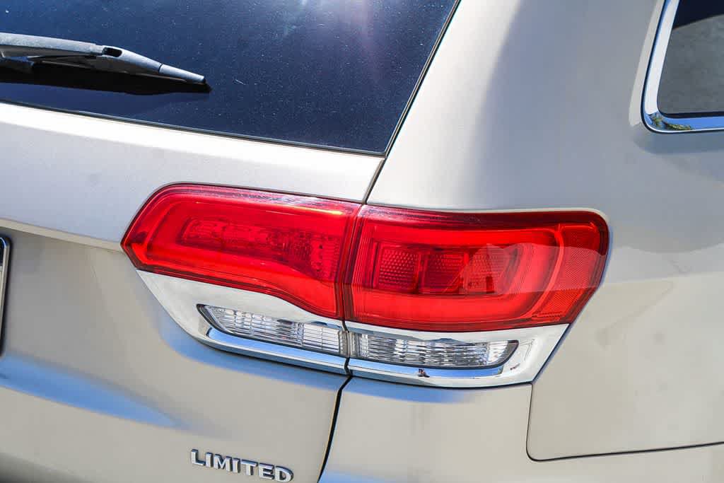 Used 2014 Jeep Grand Cherokee Limited w/ Luxury Group II AWD/4WD image 10