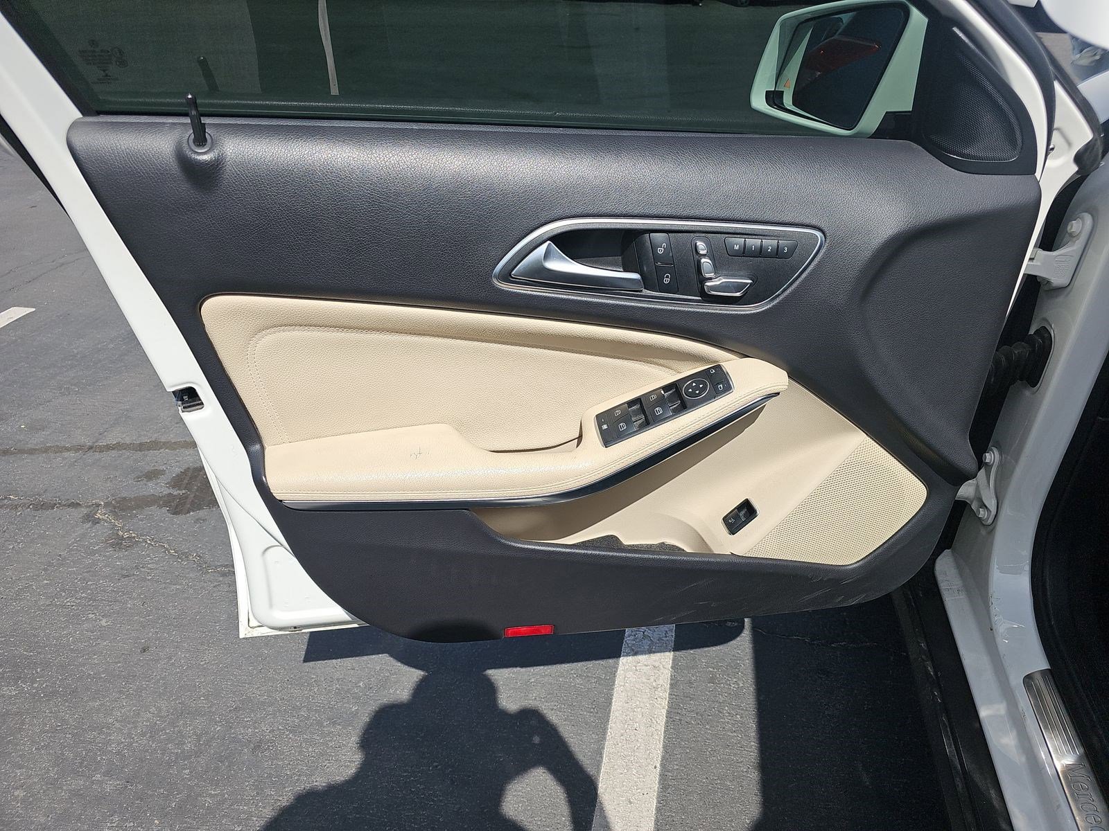 Used 2020 Mercedes-Benz GLA 250 w/ Convenience Package image 11