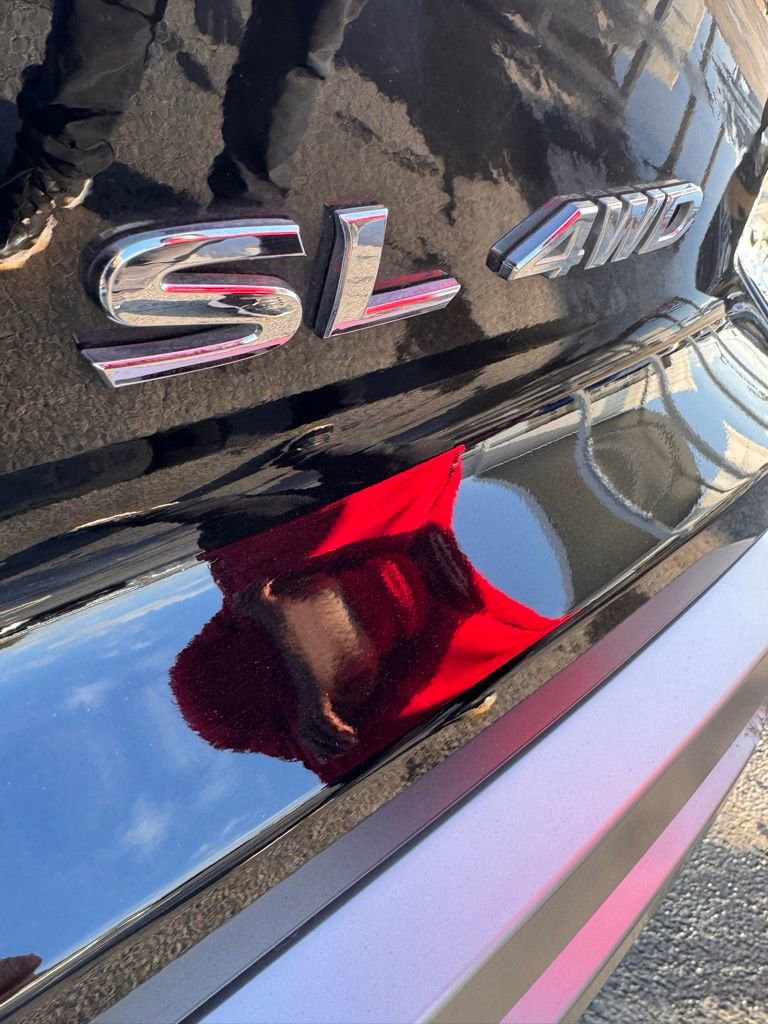 Used 2025 Nissan Pathfinder SL image 9