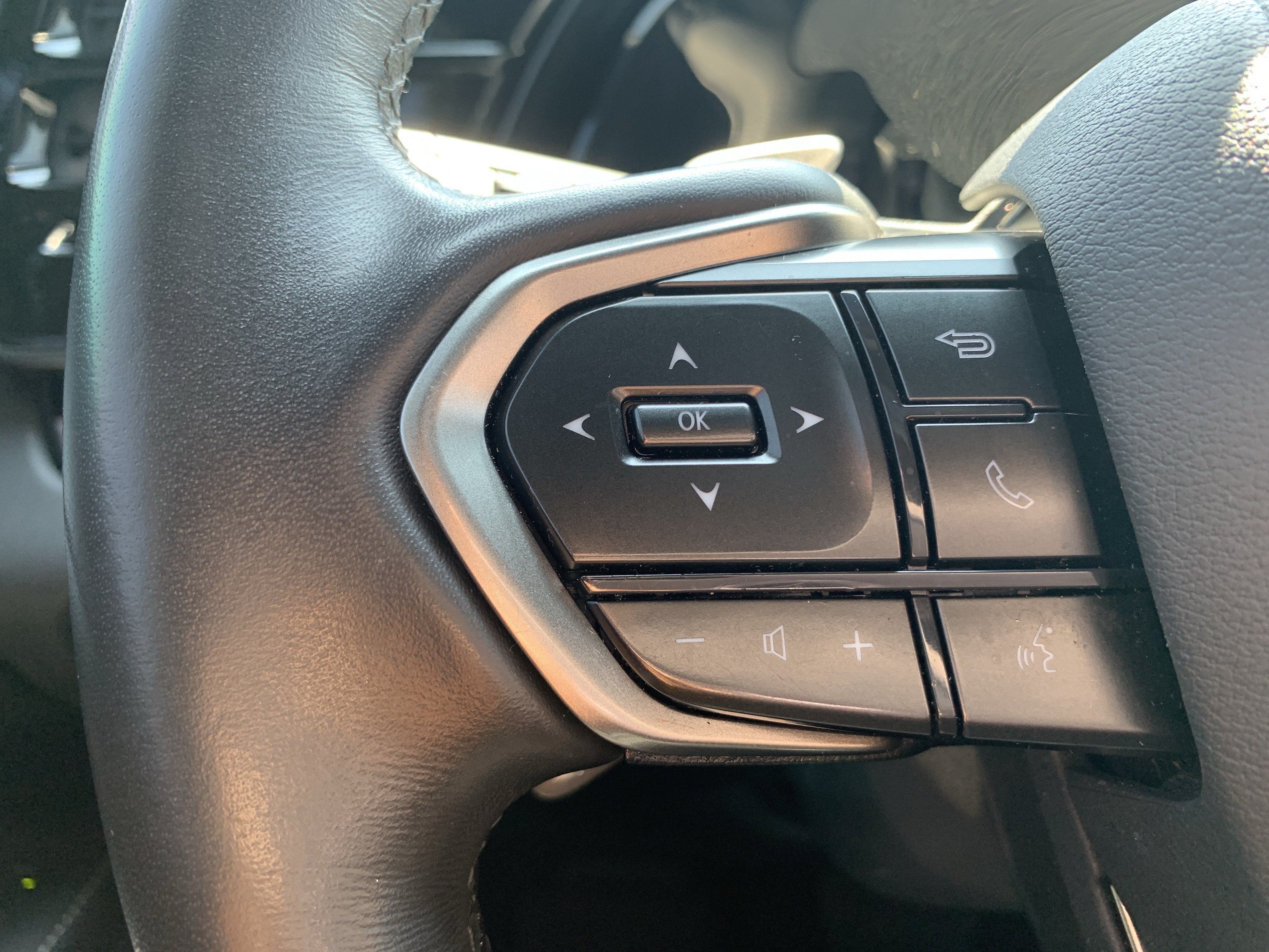 Used 2023 Lexus RX 350 FWD w/ Accessory Package (Z1) image 19