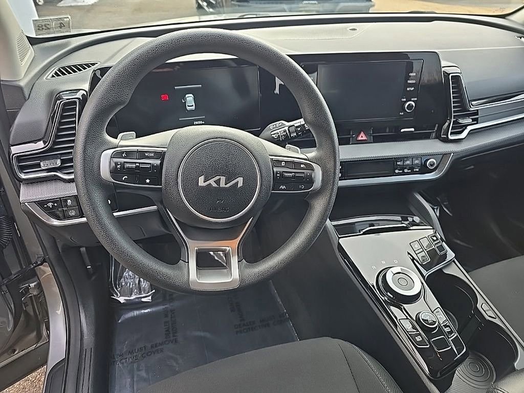 Used 2023 Kia Sportage LX image 10