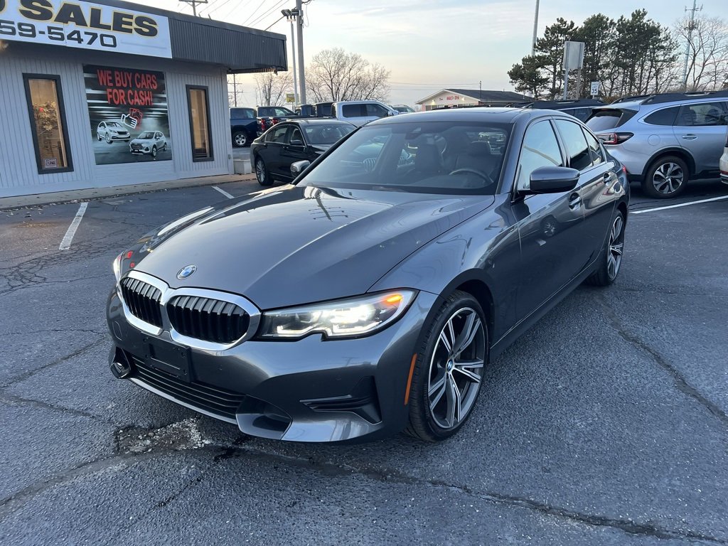 Used 2022 BMW 330i xDrive Sedan w/ Driving Assistance Package image 2
