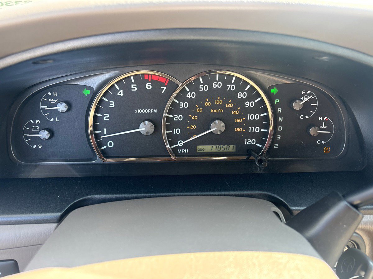 Used 2007 Toyota Sequoia SR5 AWD/4WD image 13