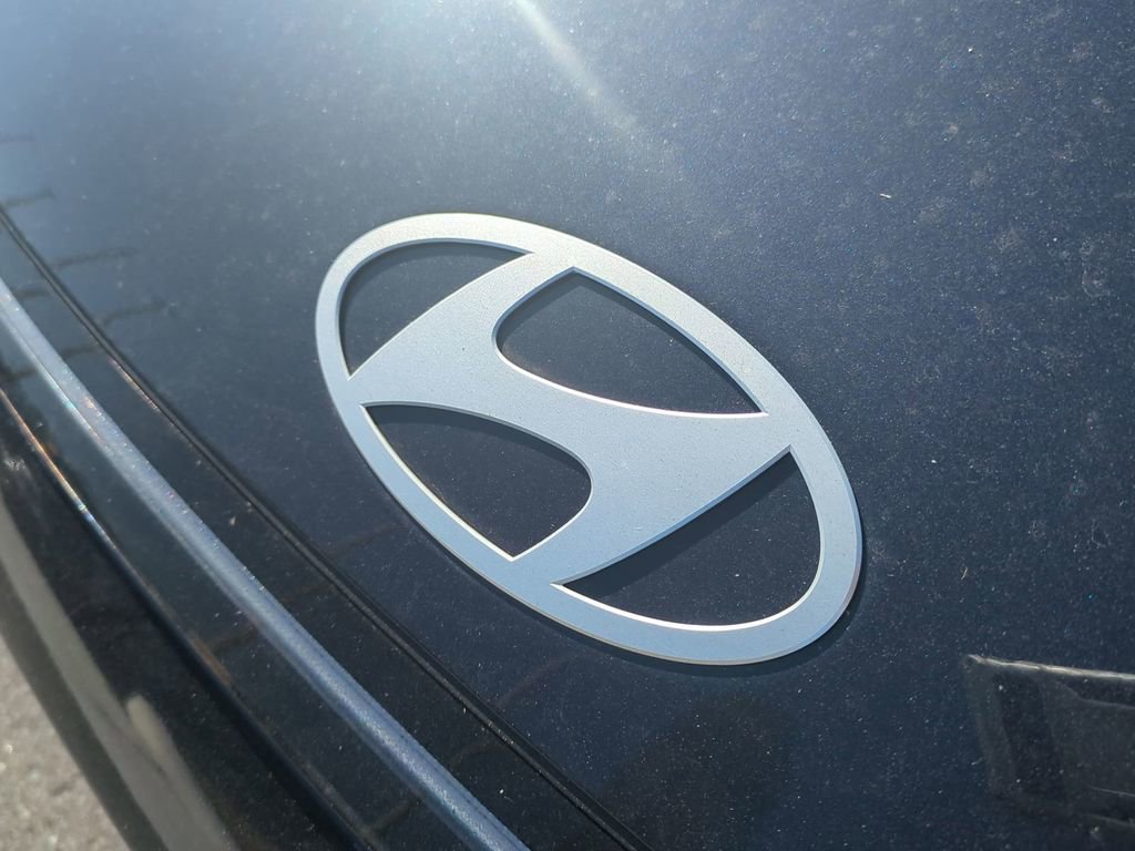 New 2026 Hyundai Kona SEL Premium image 13