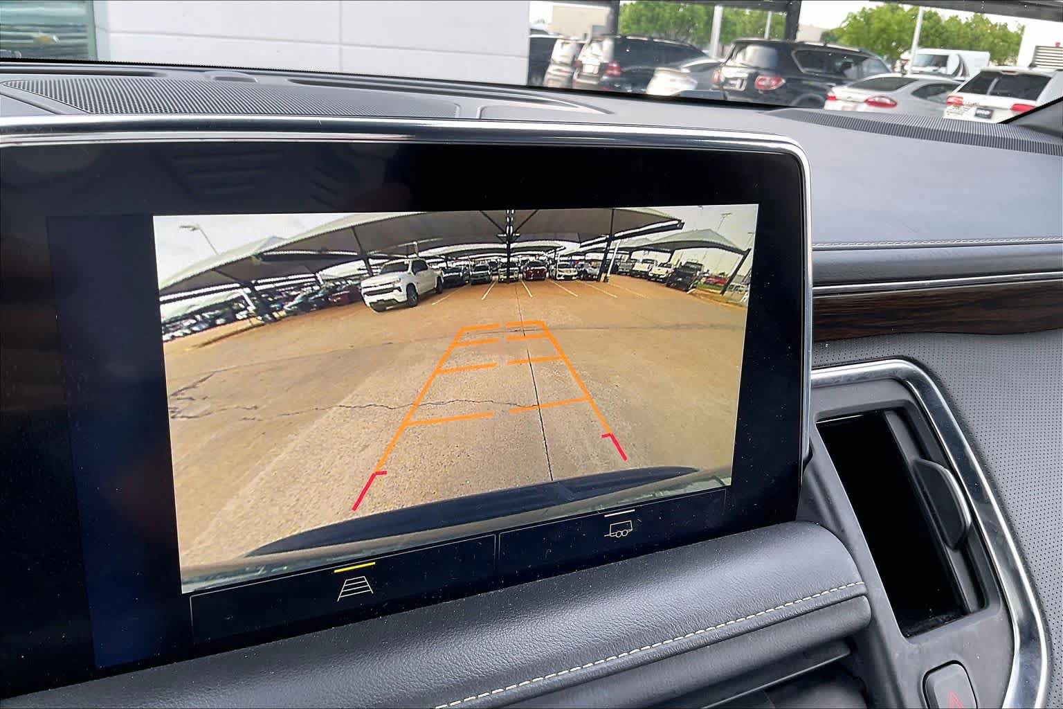 Used 2023 Chevrolet Suburban Premier RWD image 25